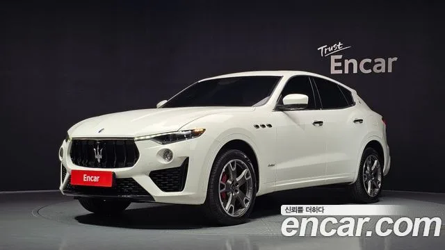 2020 Maserati Levante