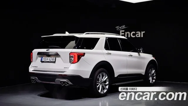 2022 Ford Explorer, foto 2