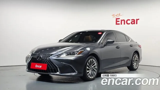 2023 Lexus ES