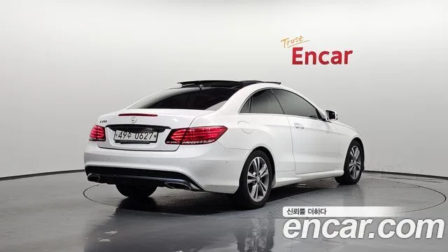 2016 Mercedes-Benz E-Class, foto 2