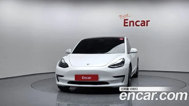 2020 Tesla Model 3, foto 3
