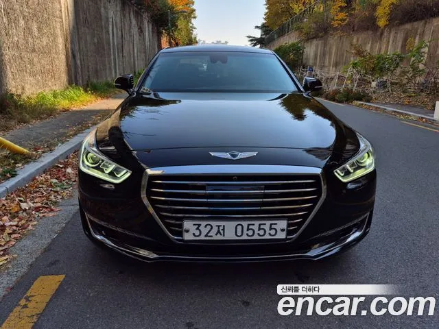 2016 Genesis EQ900