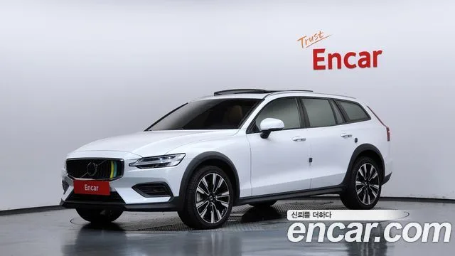 2024 Volvo V60
