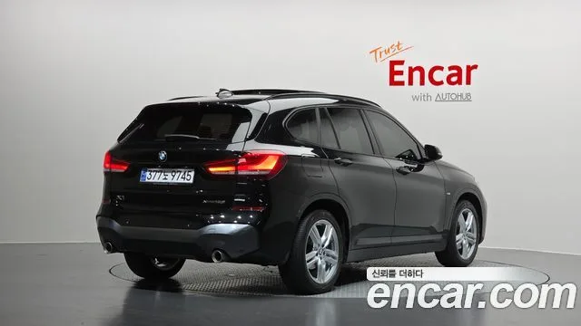 2022 BMW X1