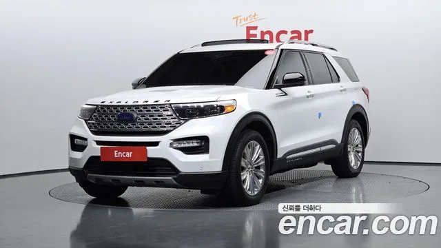 2020 Ford Explorer