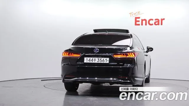 2019 Lexus LS, foto 4