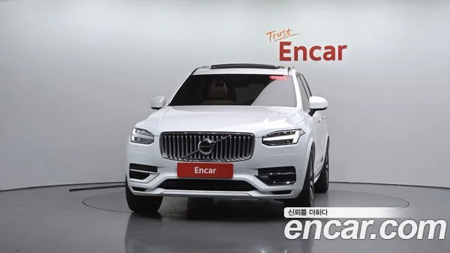 2021 Volvo XC90, foto 2