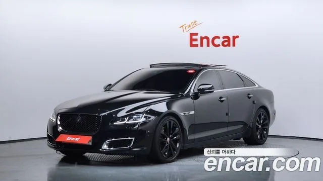 2019 Jaguar XJ
