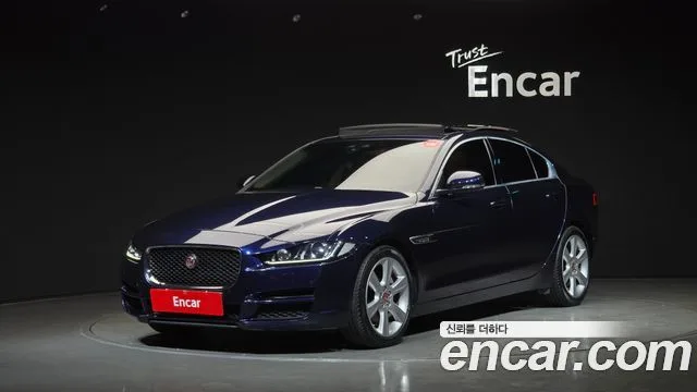 2019 Jaguar XE
