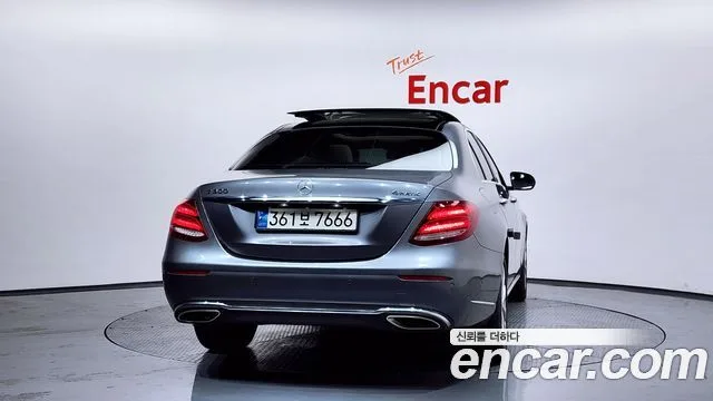 2017 Mercedes-Benz E-Class, foto 4