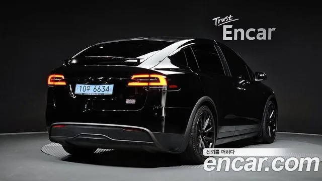 2023 Tesla Model X, foto 2
