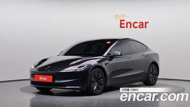 2025 Tesla Model 3