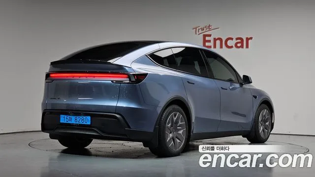 2026 Tesla Model Y