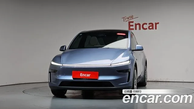 2026 Tesla Model Y, foto 2