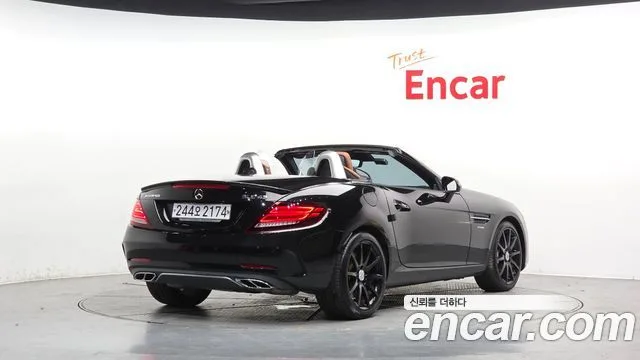 2017 Mercedes-Benz SLC-Class