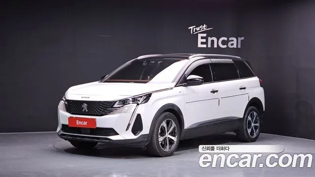 2022 Peugeot 5008
