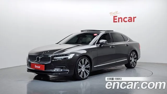2023 Volvo S90