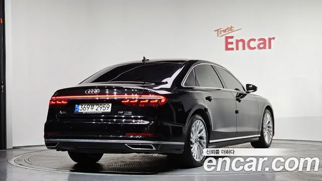 2021 Audi A8, foto 2