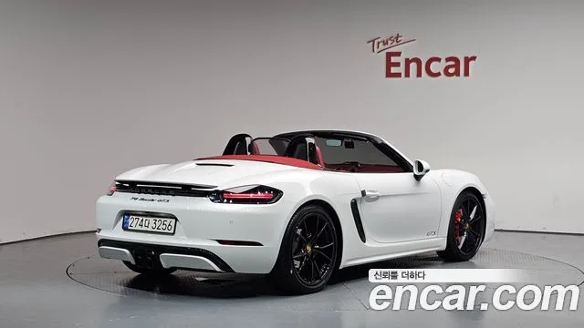 2019 Porsche 718