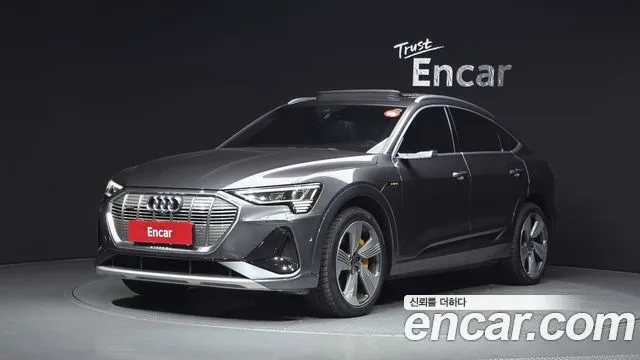 2022 Audi e-tron