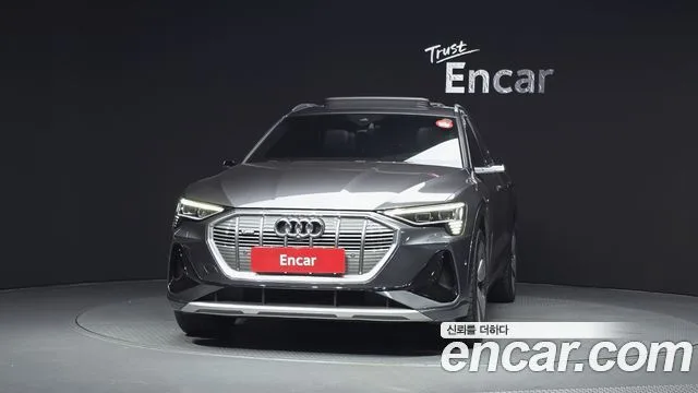 2022 Audi e-tron, foto 3