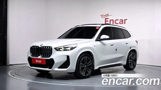 2025 BMW X1