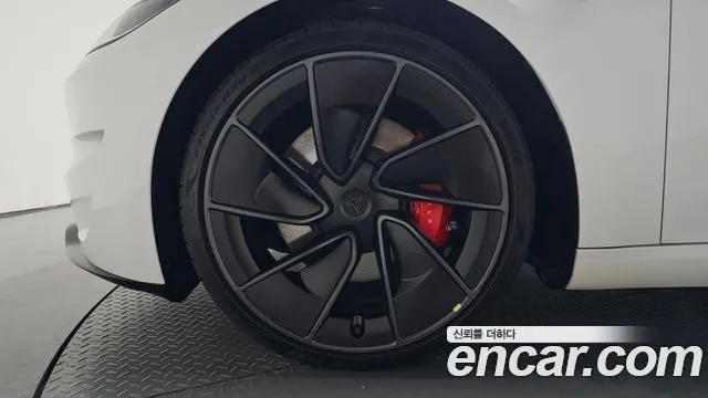 2026 Tesla Model 3, foto 4