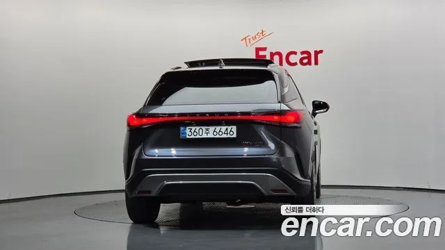 2024 Lexus RX, foto 4