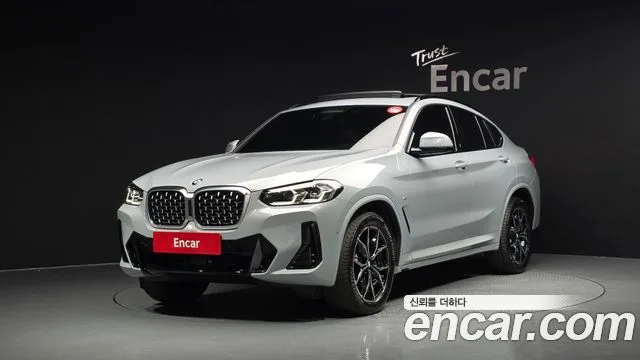 2023 BMW X4