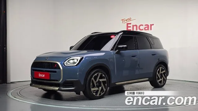 2025 Mini Countryman