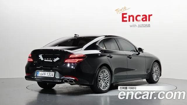 2022 Genesis G70