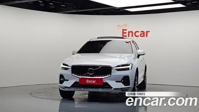 2025 Volvo XC60, foto 3