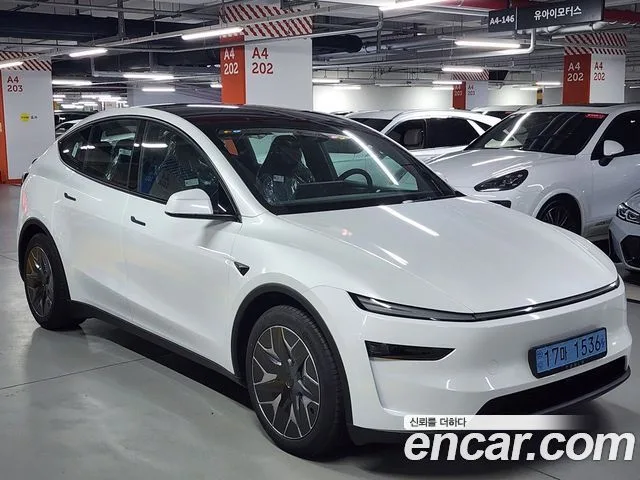 2026 Tesla Model Y, foto 2