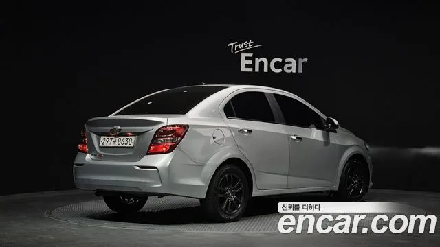 2017 Chevrolet Aveo, foto 2