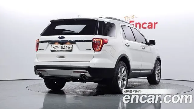 2017 Ford Explorer, foto 2