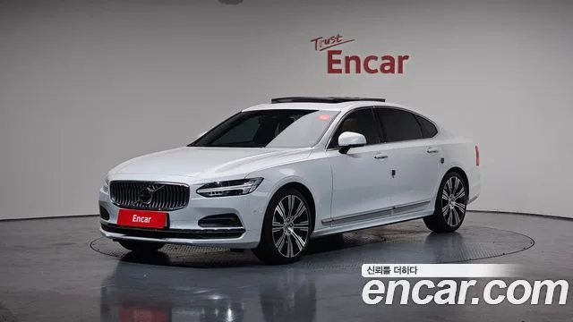 2023 Volvo S90