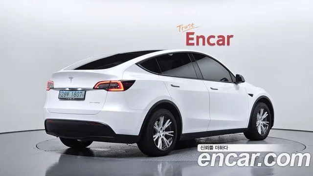 2021 Tesla Model Y, foto 2