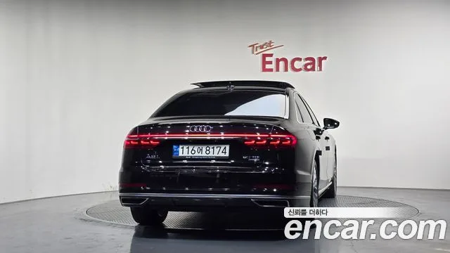 2021 Audi A8, foto 4