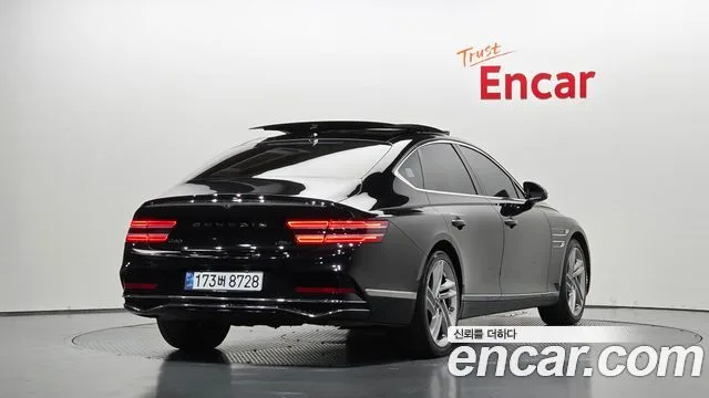 2025 Genesis G80