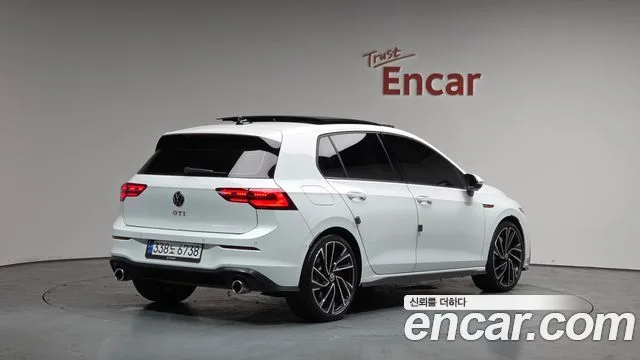 2023 Volkswagen Golf