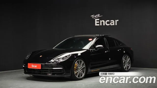2018 Porsche Panamera