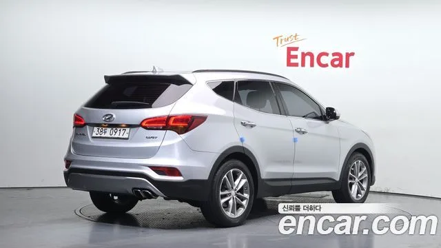 2016 Hyundai Santa Fe, foto 2