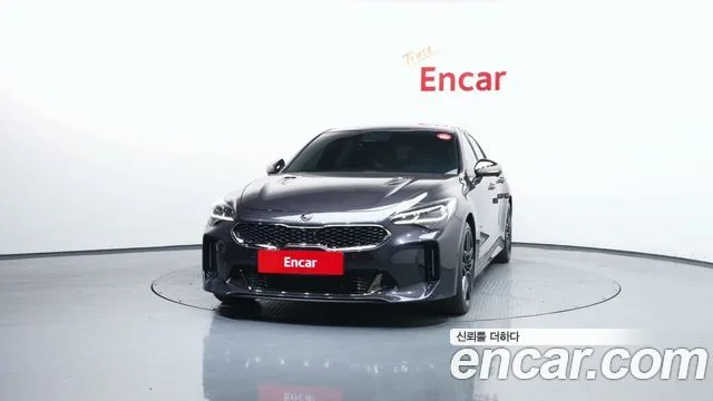 2021 Kia Stinger, foto 3