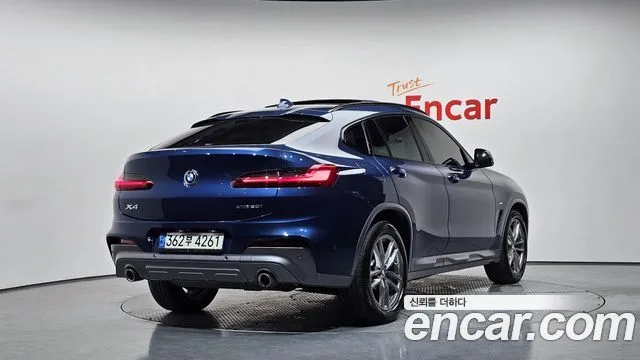 2021 BMW X4