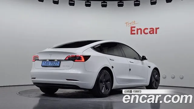 2022 Tesla Model 3, foto 2