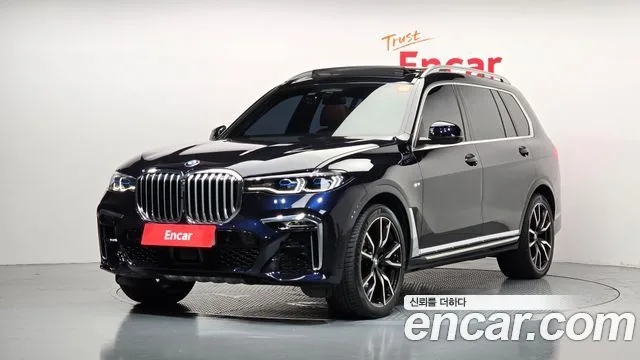 2022 BMW X7