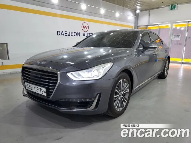 2016 Genesis EQ900