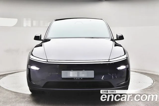2026 Tesla Model Y, foto 3