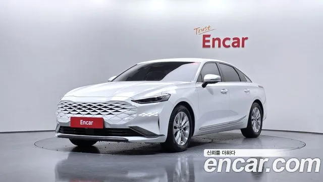 2022 Kia K8