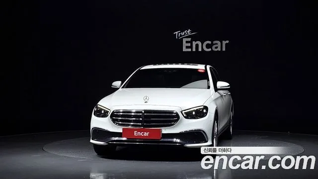 2021 Mercedes-Benz E-Class, foto 3
